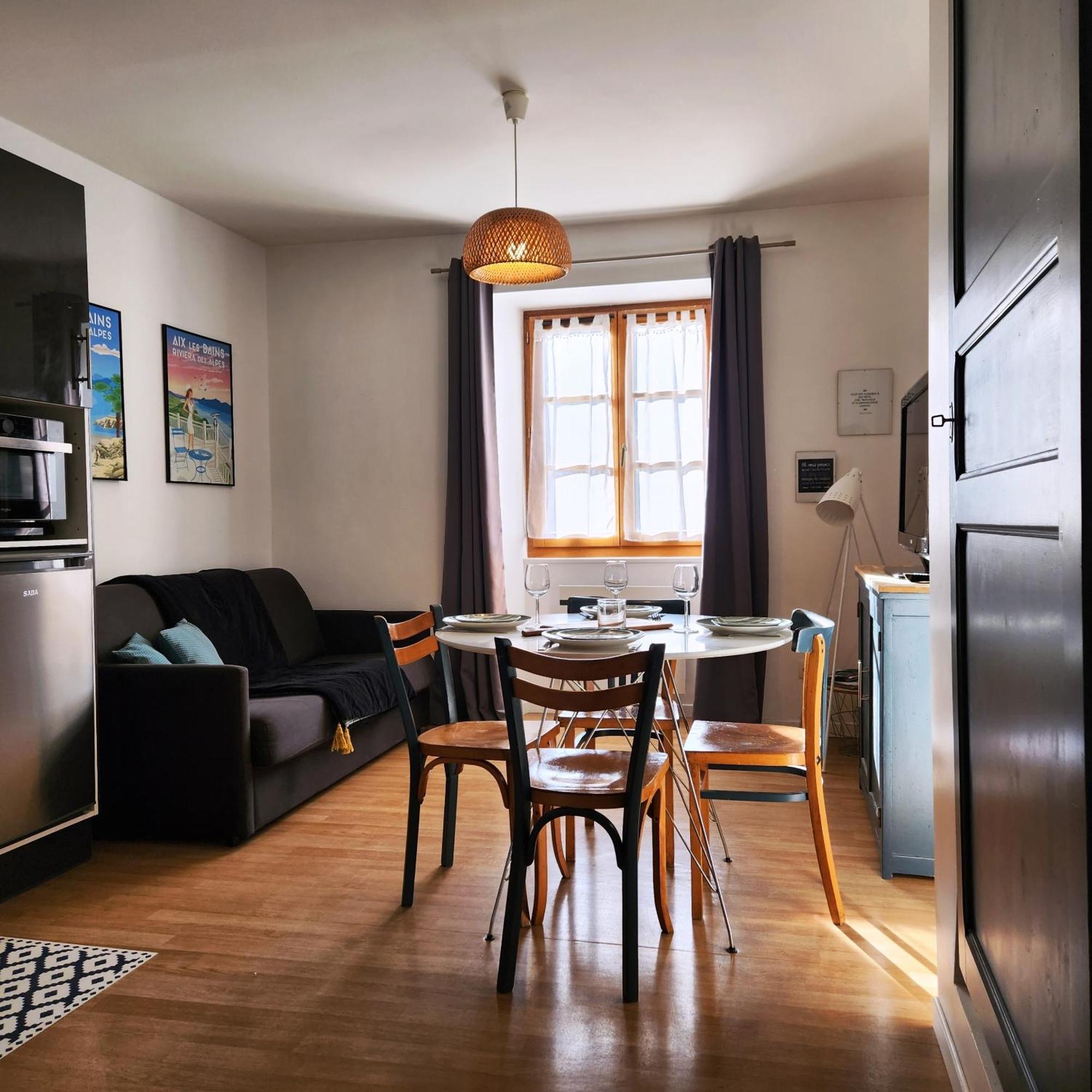 Confidence Hyper Centre Calme - Sejouraixlesbains Apartamento *